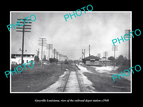 OLD LARGE HISTORIC PHOTO OF GARYVILLE LOUISIANA RAILROAD DEPOT STATION c1940