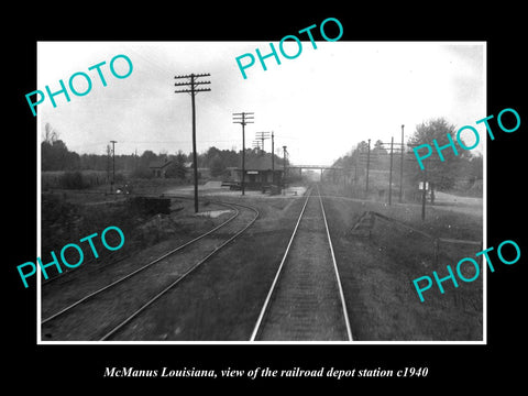 OLD LARGE HISTORIC PHOTO OF McMANUS LOUISIANA, THE RAILROAD DEPOT STATION c1940