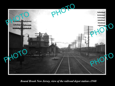 OLD LARGE HISTORIC PHOTO OF BOUND BROOK NEW JERSEY RAILROAD DEPOT STATION c1940