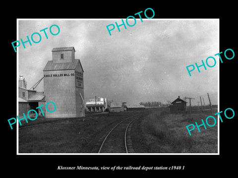 OLD LARGE HISTORIC PHOTO OF KLOSSNER MINNESOTA, RAILROAD DEPOT STATION c1940 2