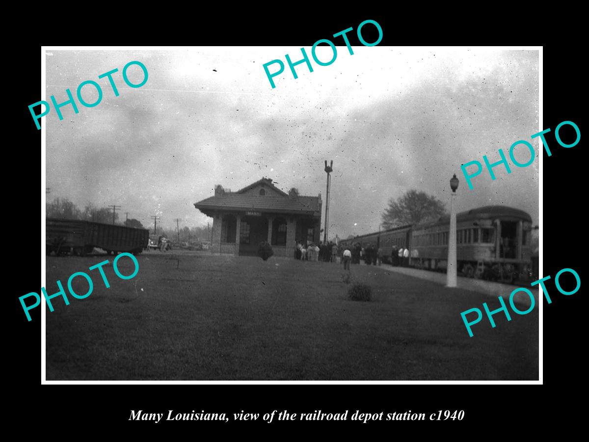 OLD LARGE HISTORIC PHOTO OF MANY LOUISIANA, THE RAILROAD DEPOT STATION c1940