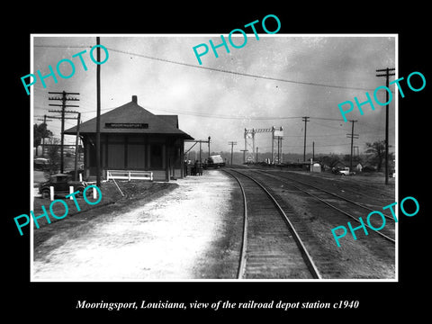 OLD LARGE HISTORIC PHOTO OF MOORINGSPORT LOUISIANA RAILROAD DEPOT STATION c1940