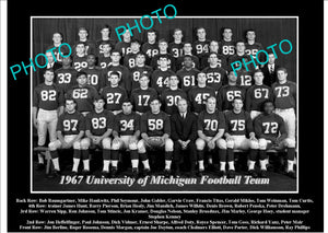 OLD LARGE HISTORIC PHOTO OF UNIVERSITY OF MICHIGAN FOOTBALL TEAM 1967