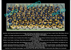 OLD LARGE HISTORIC PHOTO OF UNIVERSITY OF MICHIGAN FOOTBALL TEAM 1971