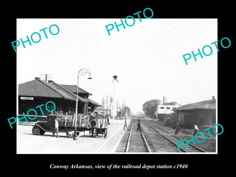 OLD LARGE HISTORIC PHOTO OF CONWAY ARKANSAS, THE RAILROAD DEPOT STATION c1940