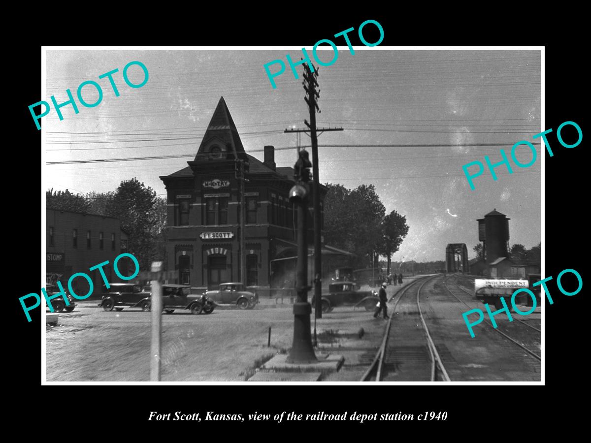 OLD LARGE HISTORIC PHOTO OF FORT SCOTT KANSAS, THE RAILROAD DEPOT STATION c1940