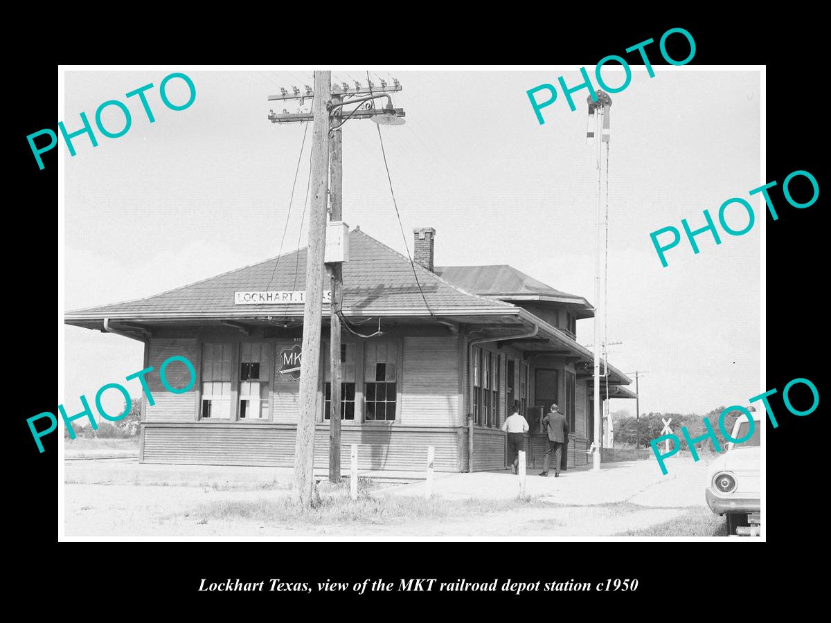 OLD LARGE HISTORIC PHOTO OF LOCKHART TEXAS, THE MKT RAILROAD DEPOT STATION c1950