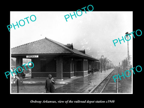 OLD LARGE HISTORIC PHOTO OF ORDWAY ARKANSAS, THE RAILROAD DEPOT STATION c1940