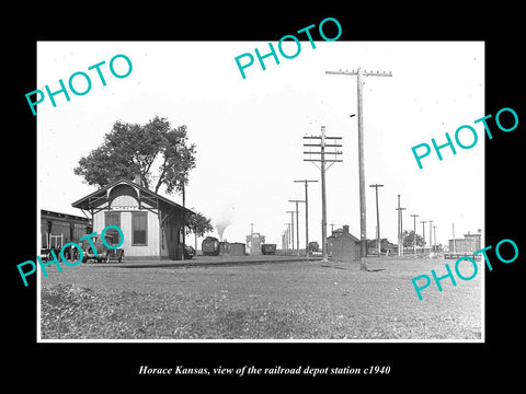 OLD LARGE HISTORIC PHOTO OF HORACE KANSAS, THE RAILROAD DEPOT STATION c1940