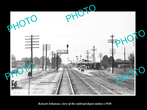 OLD LARGE HISTORIC PHOTO OF KENSETT ARKANSAS, THE RAILROAD DEPOT STATION c1940