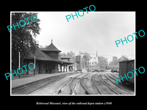 OLD LARGE HISTORIC PHOTO OF KIRKWOOD MISSOURI, THE RAILROAD DEPOT STATION c1940