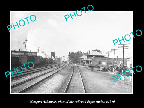 OLD LARGE HISTORIC PHOTO OF NEWPORT ARKANSAS, THE RAILROAD DEPOT STATION c1940