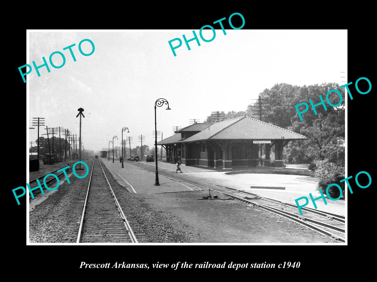 OLD LARGE HISTORIC PHOTO OF PRESCOTT ARKANSAS, THE RAILROAD DEPOT STATION c1940