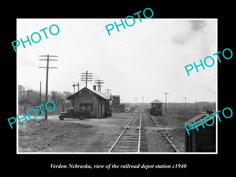 OLD LARGE HISTORIC PHOTO OF VERDON NEBRASKA, THE RAILROAD DEPOT STATION c1940