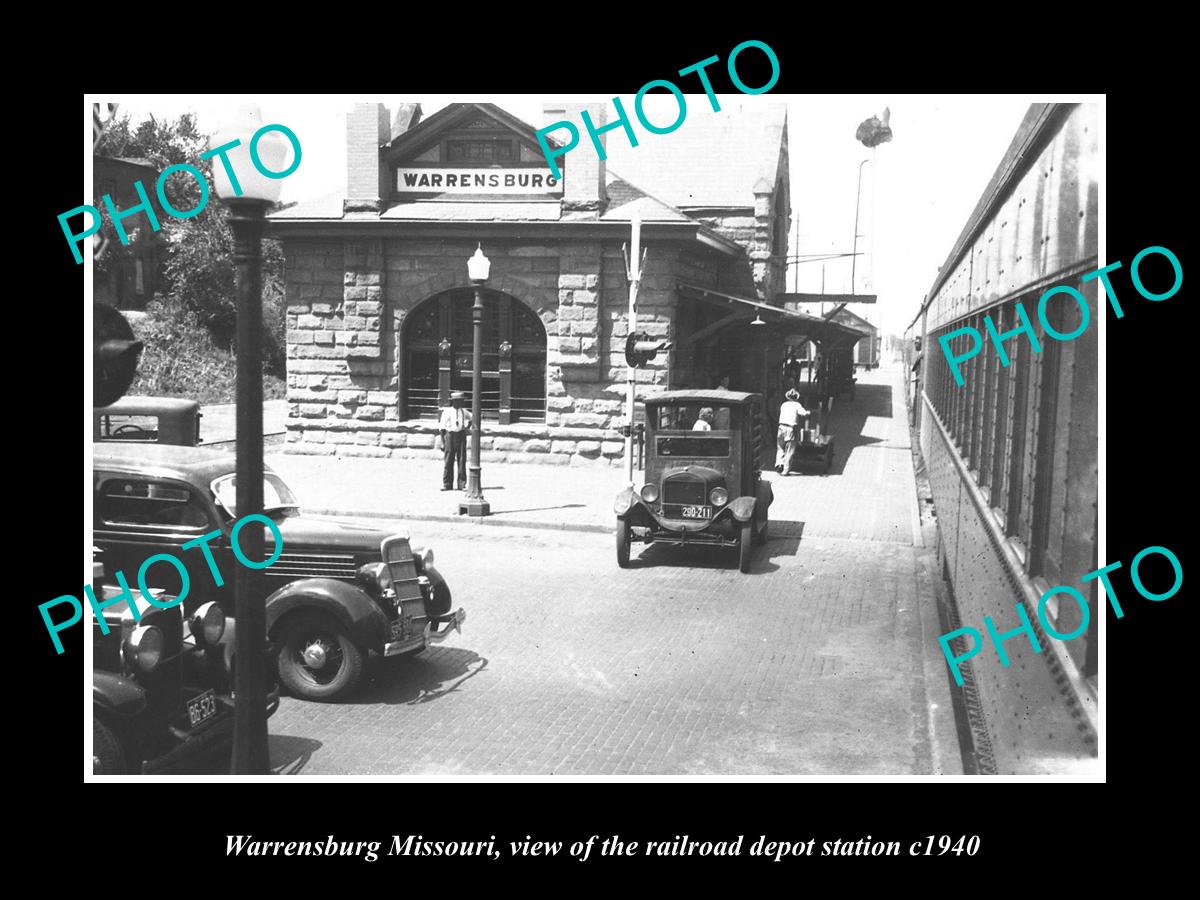 OLD LARGE HISTORIC PHOTO OF WARRENSBURG MISSOURI RAILROAD DEPOT STATION c1940