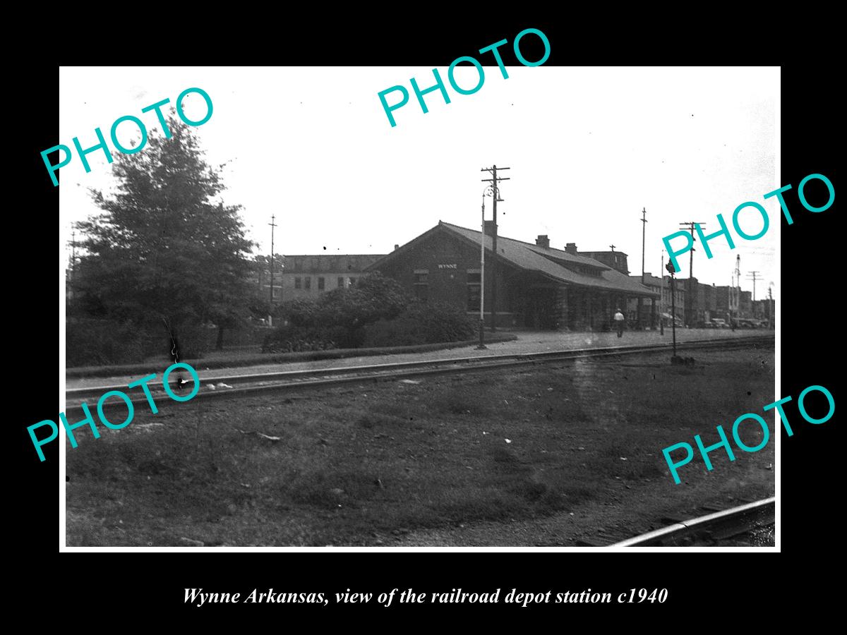 OLD LARGE HISTORIC PHOTO OF WYNNE ARKANSAS, THE RAILROAD DEPOT STATION c1940 1