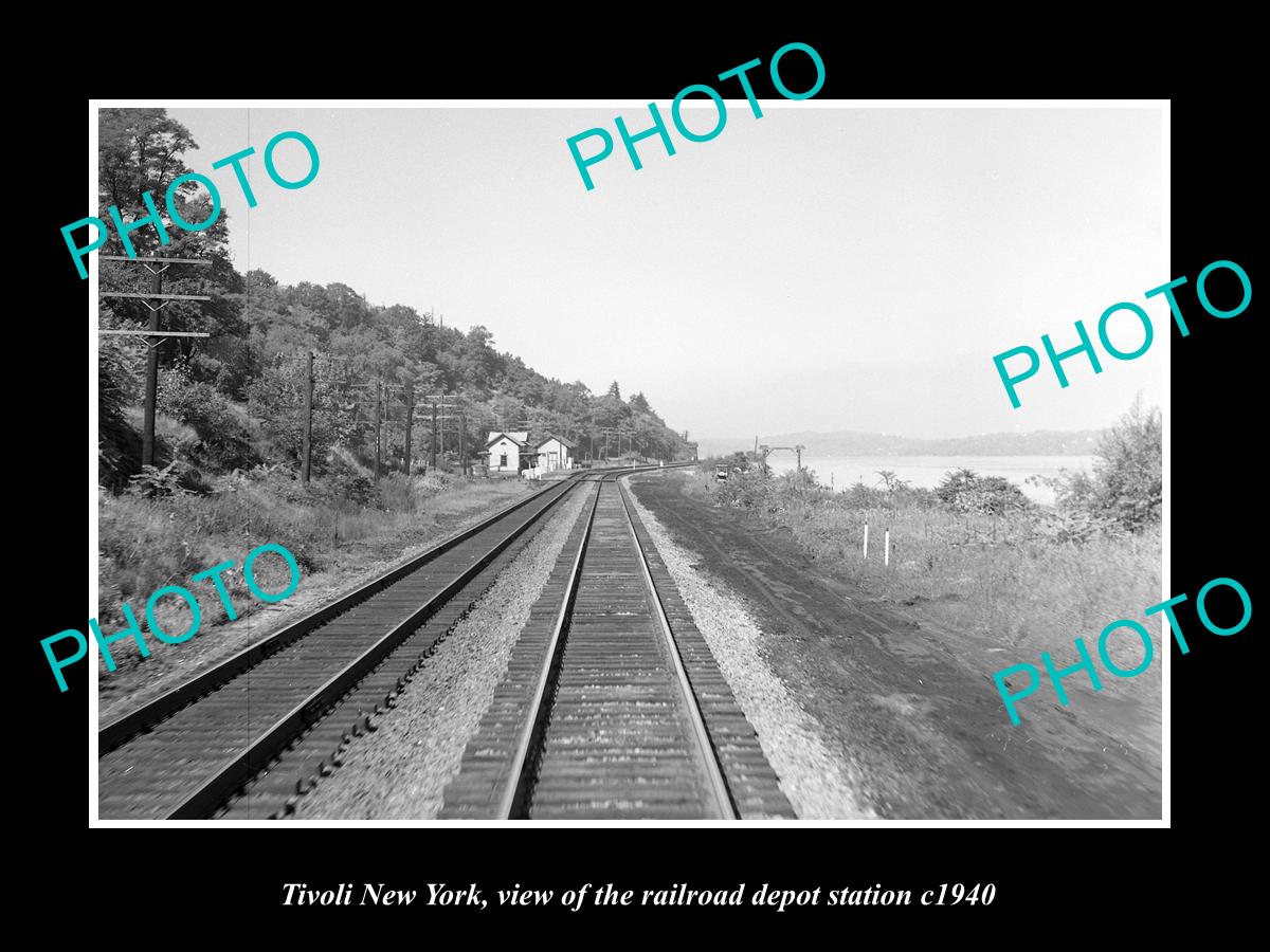 OLD LARGE HISTORIC PHOTO OF TIVOLI NEW YORK, THE RAILROAD DEPOT STATION c1940