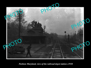 OLD LARGE HISTORIC PHOTO OF PARKTON MARYLAND, THE RAILROAD DEPOT STATION c1930