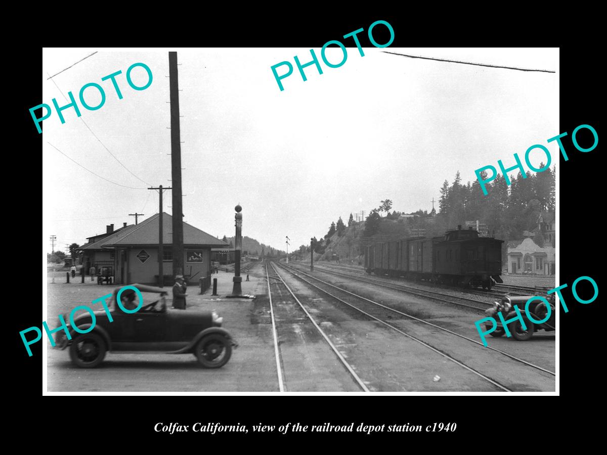 OLD LARGE HISTORIC PHOTO OF COLFAX CALIFORNIA, THE RAILROAD DEPOT STATION c1940