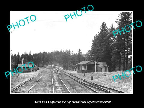 OLD LARGE HISTORIC PHOTO OF GOLD RUN CALIFORNIA, THE RAILROAD DEPOT STATION 1940