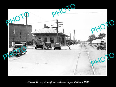 OLD LARGE HISTORIC PHOTO OF ATHENS TEXAS, THE RAILROAD DEPOT STATION c1940