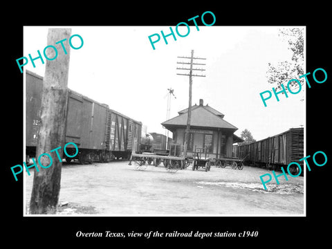 OLD LARGE HISTORIC PHOTO OF OVERTON TEXAS, THE RAILROAD DEPOT STATION c1940