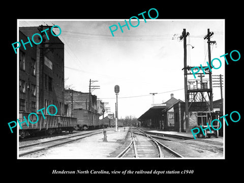 OLD LARGE HISTORIC PHOTO OF HENDERSON NORTH CAROLINA, THE RAILROAD DEPOT c1940