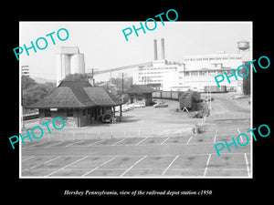 OLD LARGE HISTORIC PHOTO OF HERSHEY PENNSYLVANIA, RAILROAD DEPOT STATION c1950 2