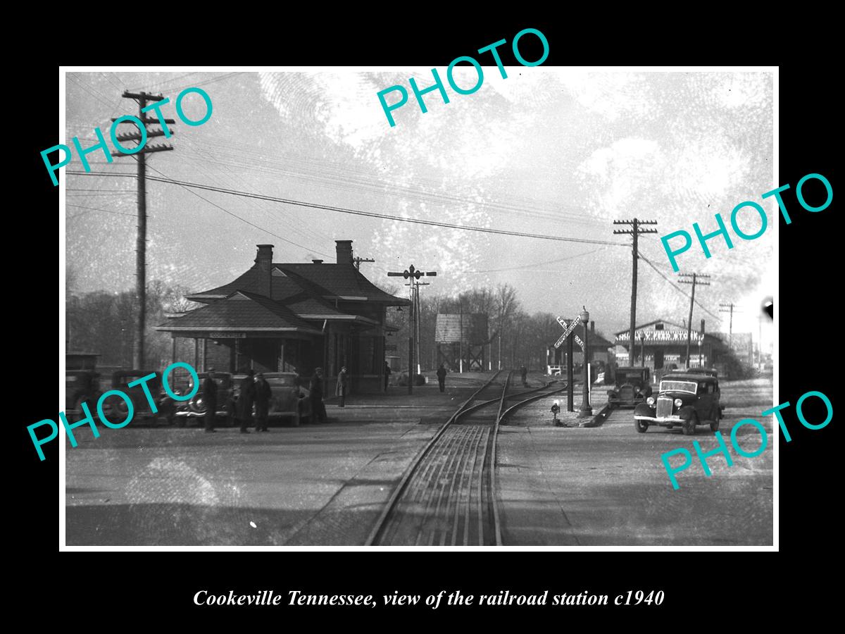 OLD LARGE HISTORIC PHOTO OF COOKEVILLE TENNESSEE, THE RAILROAD STATION c1940