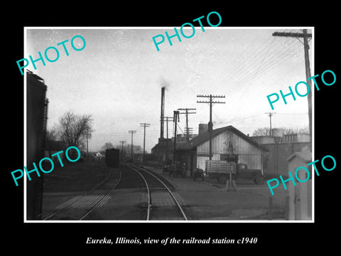 OLD LARGE HISTORIC PHOTO OF EUREKA ILLINOIS, THE RAILROAD DEPOT STATION c1940 1