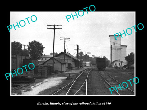 OLD LARGE HISTORIC PHOTO OF EUREKA ILLINOIS, THE RAILROAD DEPOT STATION c1940 2