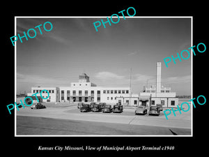 OLD LARGE HISTORIC PHOTO OF KANSAS CITY MISSOURI, VIEW OF AIRPORT TERMINAL c1940