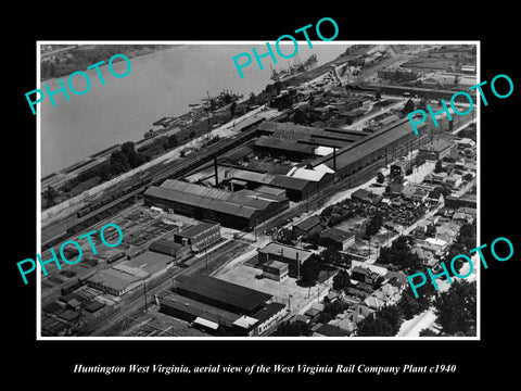 OLD HISTORIC PHOTO OF HUNTINGTON WEST VIRGINIA, AERIAL OF RAILROAD COMPANY c1940