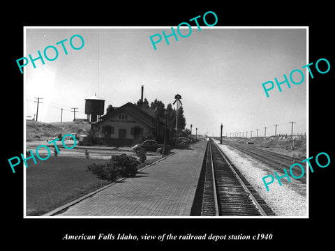 OLD LARGE HISTORIC PHOTO OF AMERCAN FALLS IDAHO THE RAILROAD DEPOT STATION c1940