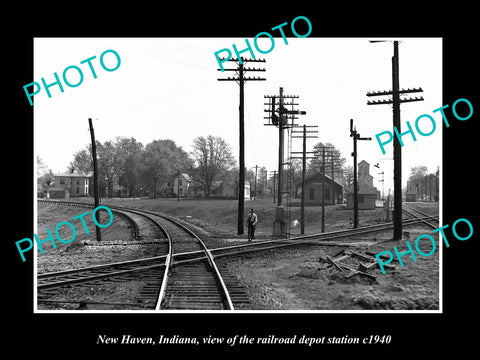 OLD LARGE HISTORIC PHOTO OF NEW HAVEN INDIANA, THE RAILROAD DEPOT STATION c1940