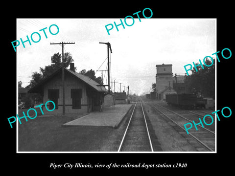 OLD LARGE HISTORIC PHOTO OF PIPER CITY ILLINOIS, RAILROAD DEPOT STATION c1940 2