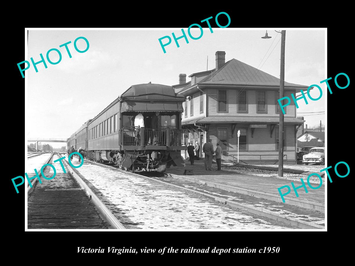 OLD LARGE HISTORIC PHOTO OF VICTORIA VIRGINIA, THE RAILROAD DEPOT STATION c1950