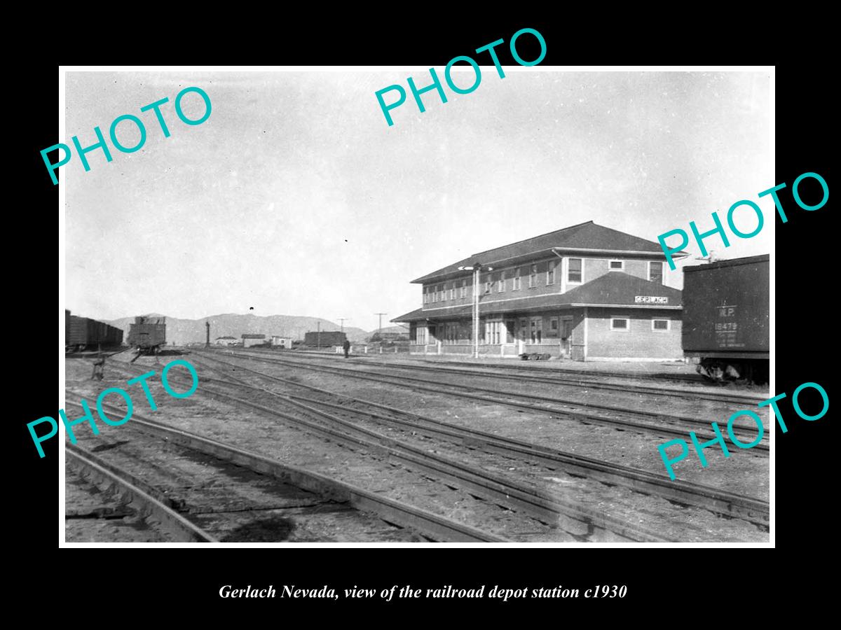 OLD LARGE HISTORIC PHOTO OF GERLACH NEVADA, THE RAILROAD DEPOT STATION c1930