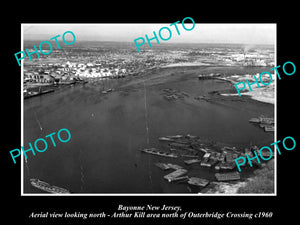 OLD LARGE HISTORIC PHOTO OF BAYONNE NEW JERSEY, AERIAL VIEW OF ARTHUR KILL c1960