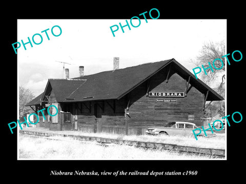 OLD LARGE HISTORIC PHOTO OF NIOBRARA NEBRASKA, THE RAILROAD DEPOT STATION c1960