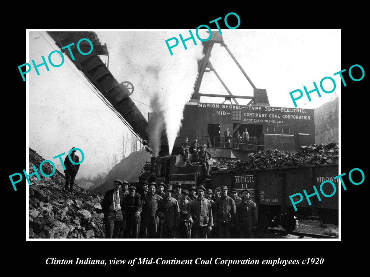 OLD LARGE HISTORIC PHOTO OF CLINTON INDIANA, THE M/C COAL CO WORKERS c1920 1