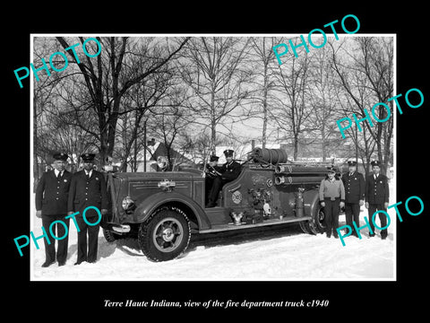 OLD LARGE HISTORIC PHOTO OF TERRE HAUTE INDIANA, THE FIRE DEPARTMENT TRUCK c1940