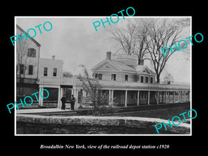 OLD LARGE HISTORIC PHOTO OF BROADALBIN NEW YORK, THE RAILROAD STATION c1900