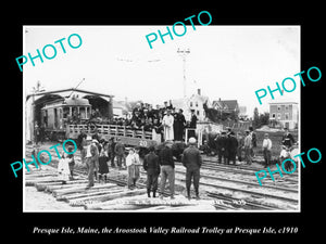 OLD LARGE HISTORIC PHOTO OF PRESQUE ISLE MAINE, AROOSTOOK RAILROAD TROLLEY c1910