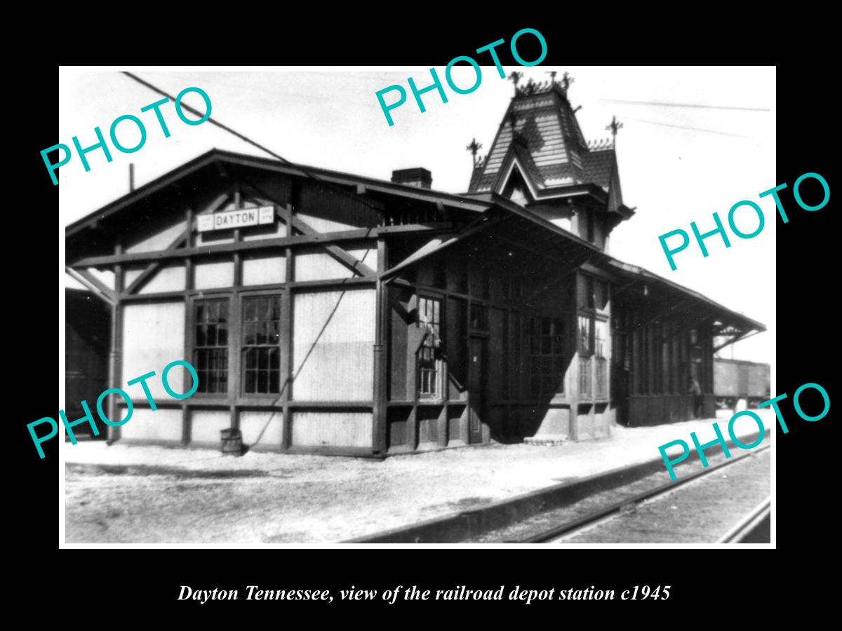 OLD LARGE HISTORIC PHOTO OF DAYTON TENNESSEE, THE RAILROAD DEPOT STATION c1945