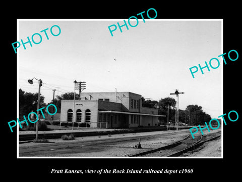 OLD LARGE HISTORIC PHOTO OF PRATT KANSAS, ROCK ISLAND RAILROAD DEPOT c1960