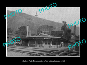 OLD LARGE HISTORIC PHOTO OF BELLOW FALLS VERMONT RAILROAD STATION c1910