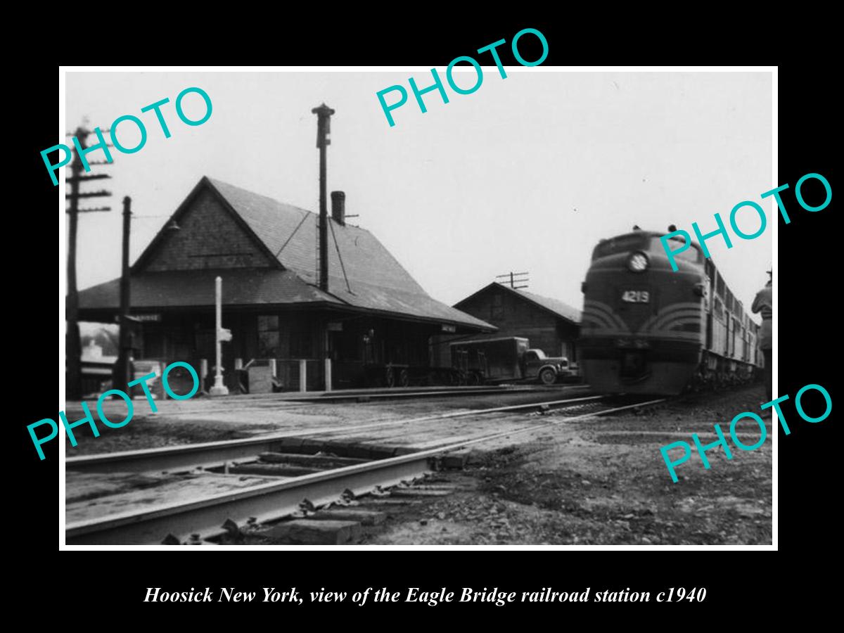 OLD LARGE HISTORIC PHOTO OF HOOSICK NEW YORK, EAGLE BRIDGE RAILROAD STATION 1940