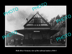 OLD LARGE HISTORIC PHOTO OF WELLS RIVER VERMONT, THE RAILROAD STATION c1910 2