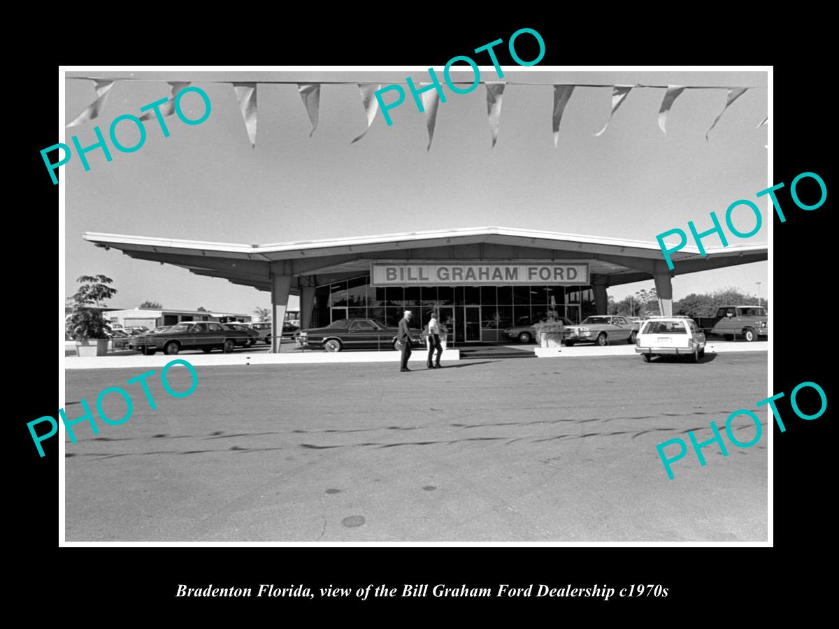 OLD LARGE HISTORIC PHOTO OF BRADENTON FLORIDA, BILL GRAHAM FORD DEALERSHIP c1970